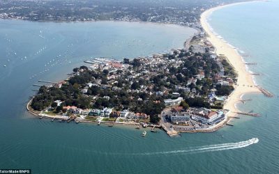 Beauty of the Banks – Could Sandbanks be Dorset’s Answer to Palm Springs?